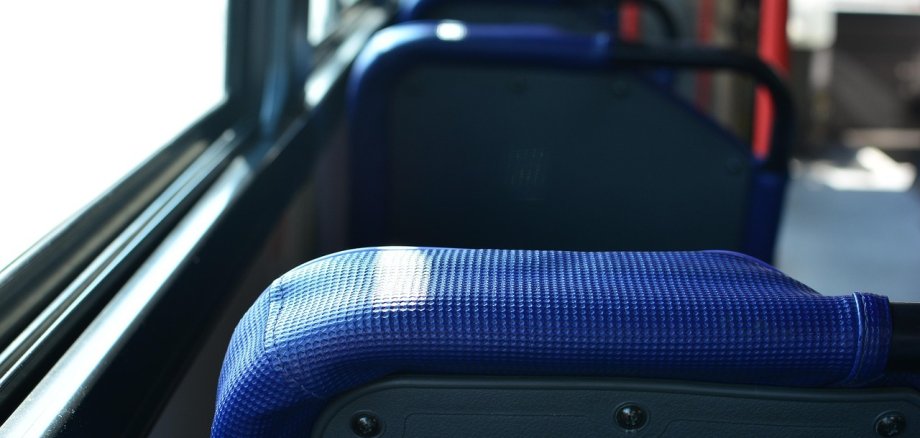 Sitze in einem Linienbus Sitze in einem Linienbus
